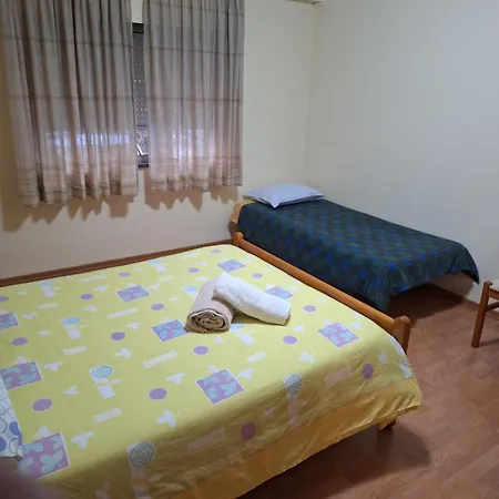 Center House * Фару